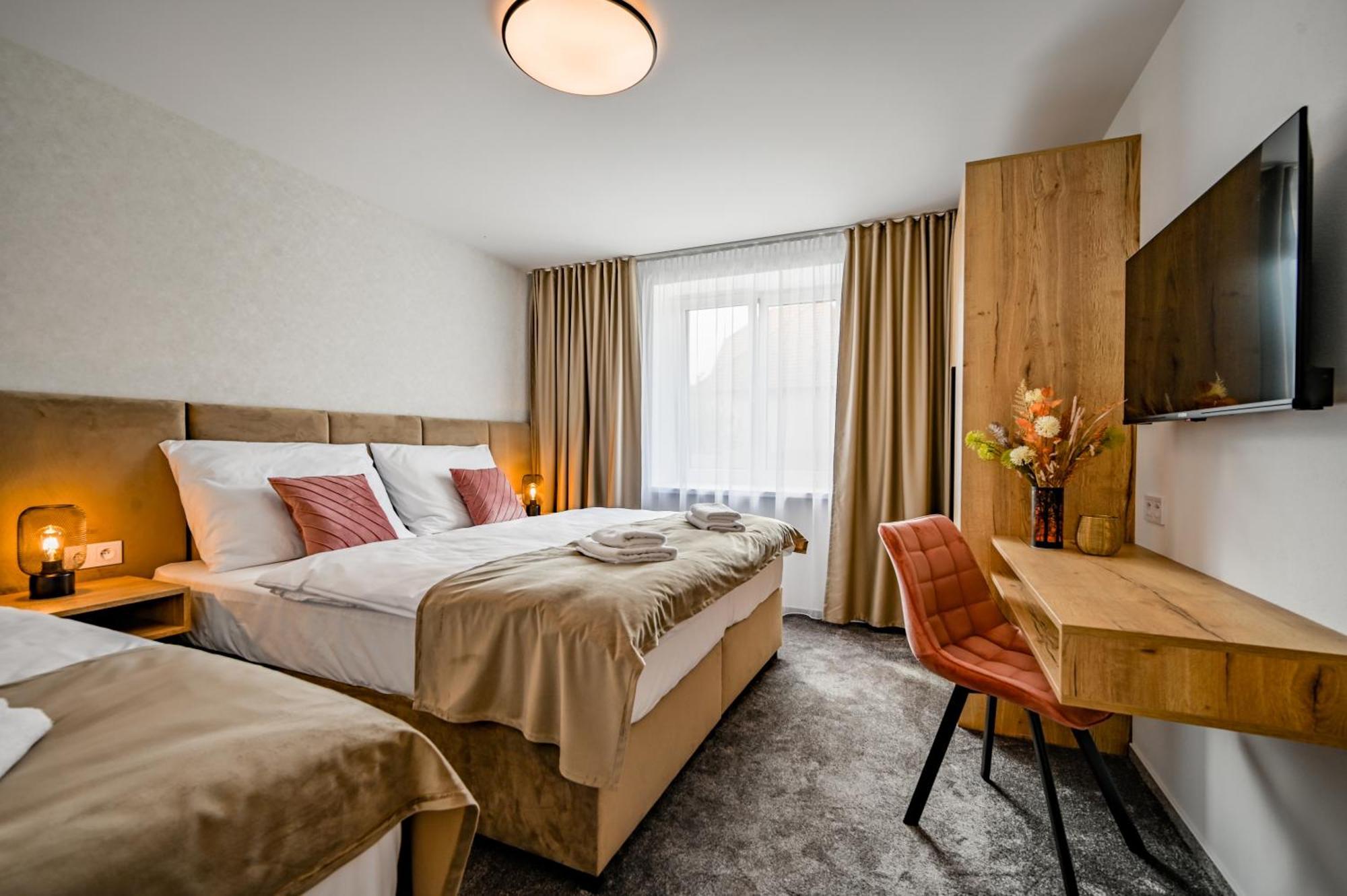 Penzion U Jakuba & Restauracia Bezplatne Parkovanie Martin Habitación foto